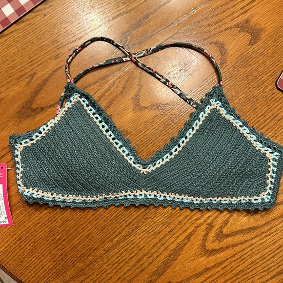Xhilaration Green Crochet Bikini Top with Crisscross Strappy Back Medium - Picture 3 of 7